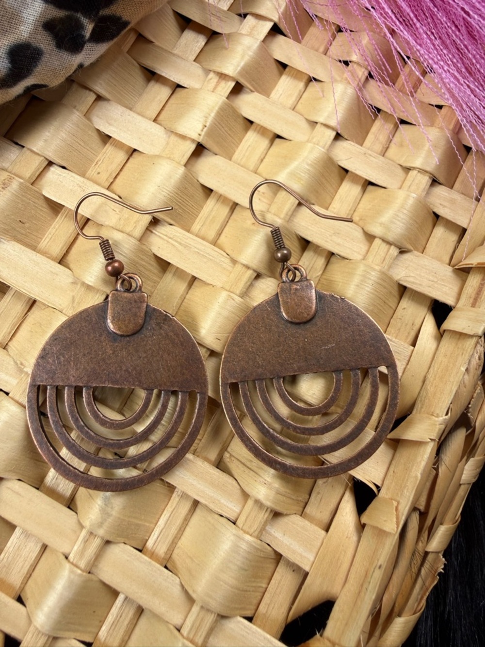 Vintage-Inspired Copper Drop Earrings - Women's Jewelry
